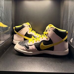 Nike SB Dunk High "Miss Piggy" Size 12, Great condition!